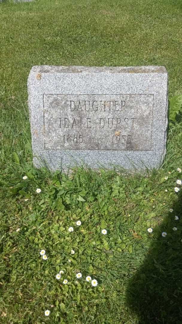 Ida E. Durst's grave. Photo 4
