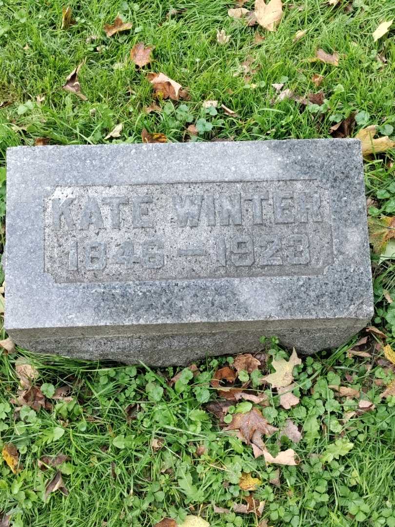Katherine Winter's grave. Photo 3
