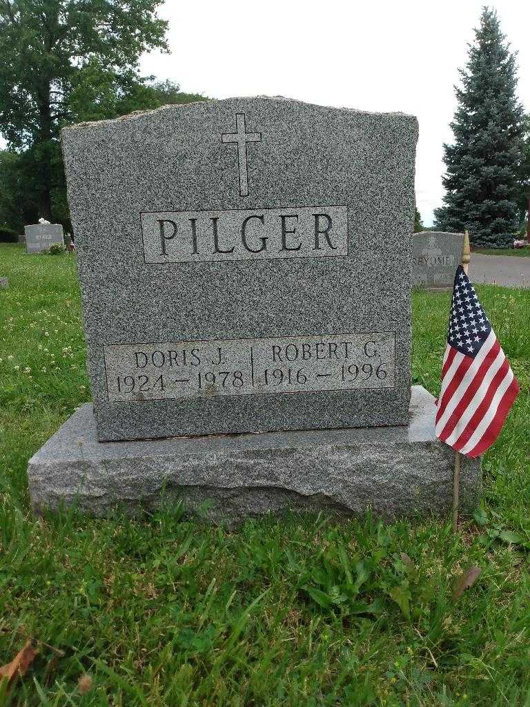 Doris J. Pilger's grave. Photo 2