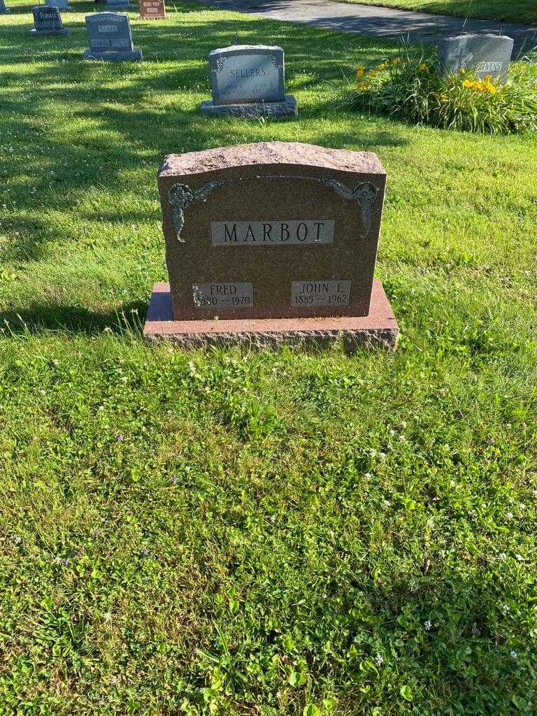 John E. Marbot's grave. Photo 2