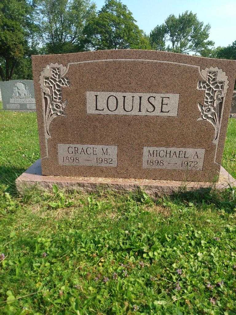 Grace M. Louise's grave. Photo 2