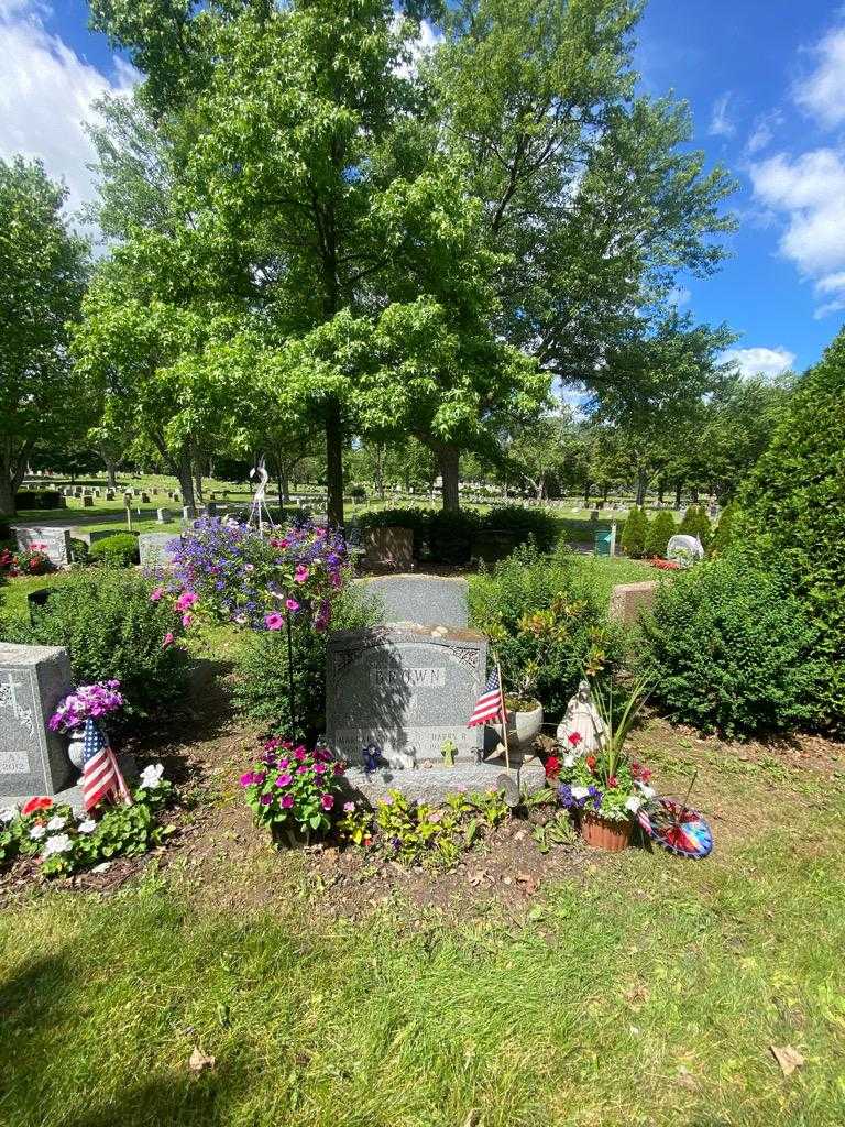 Margaret L. Brown's grave. Photo 1