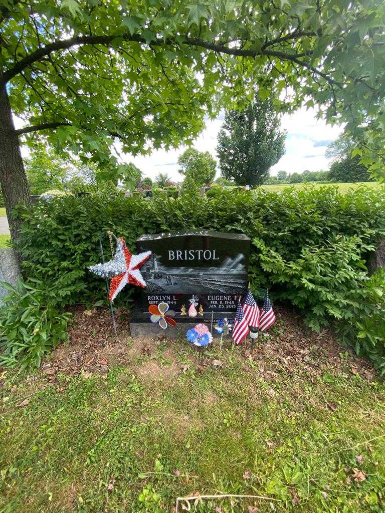 Eugene F. Bristol's grave. Photo 1