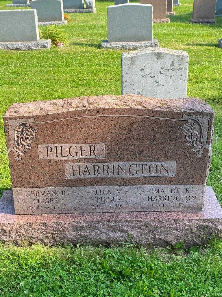 Maude K. Harrington's grave. Photo 1
