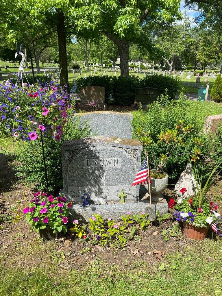 Harry R. Brown's grave. Photo 2