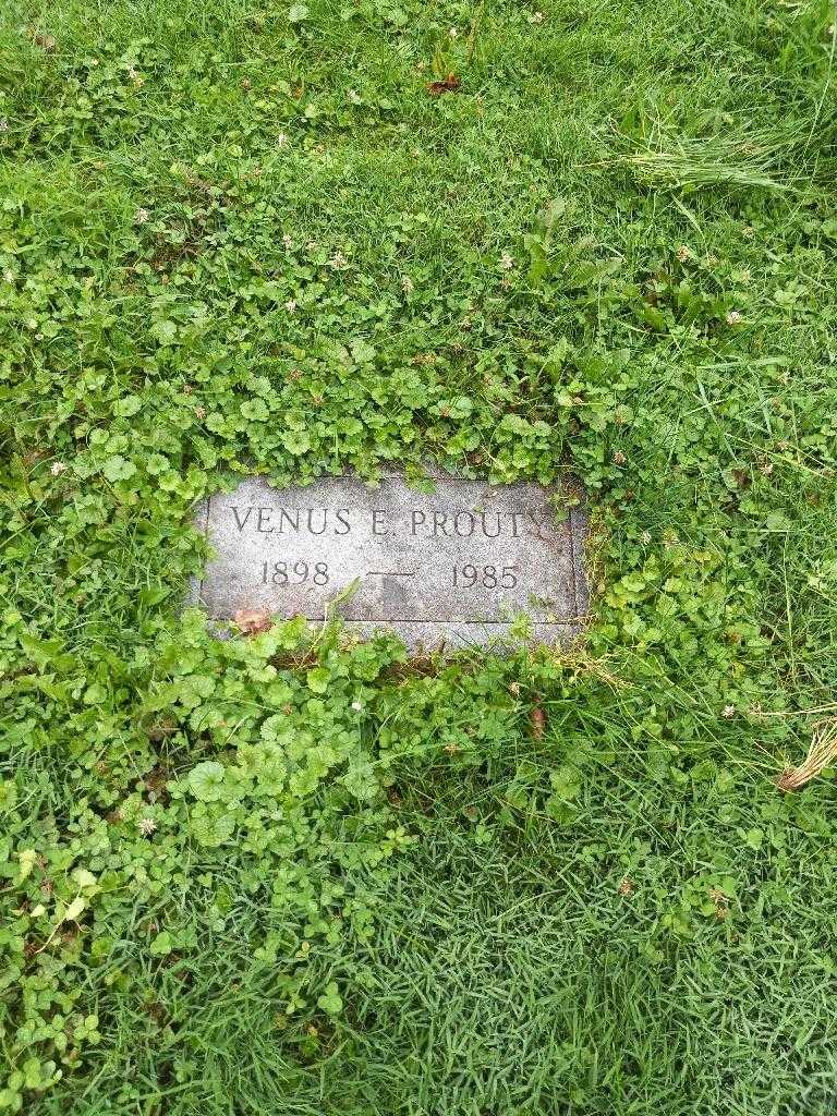 Thelma M. Muldoon's grave. Photo 2