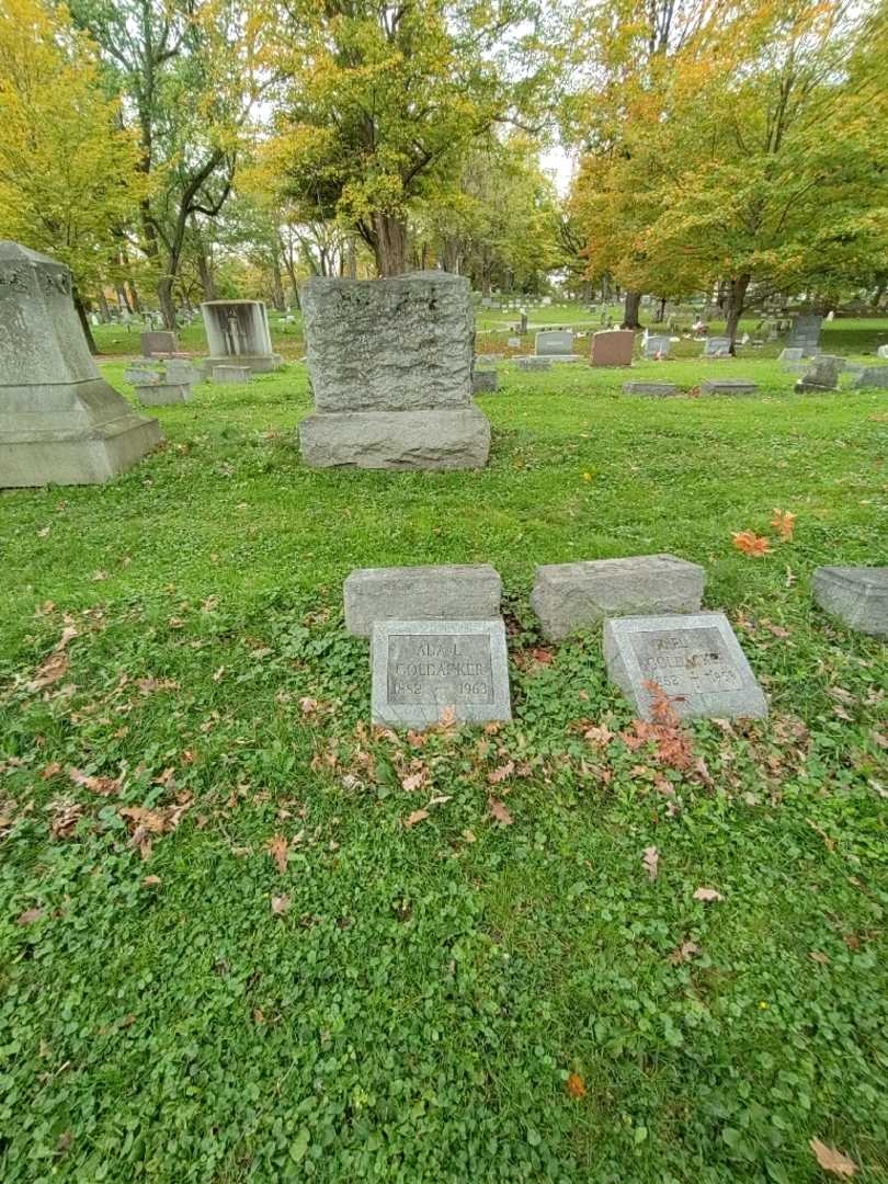 Ada L. Goldacker's grave. Photo 1