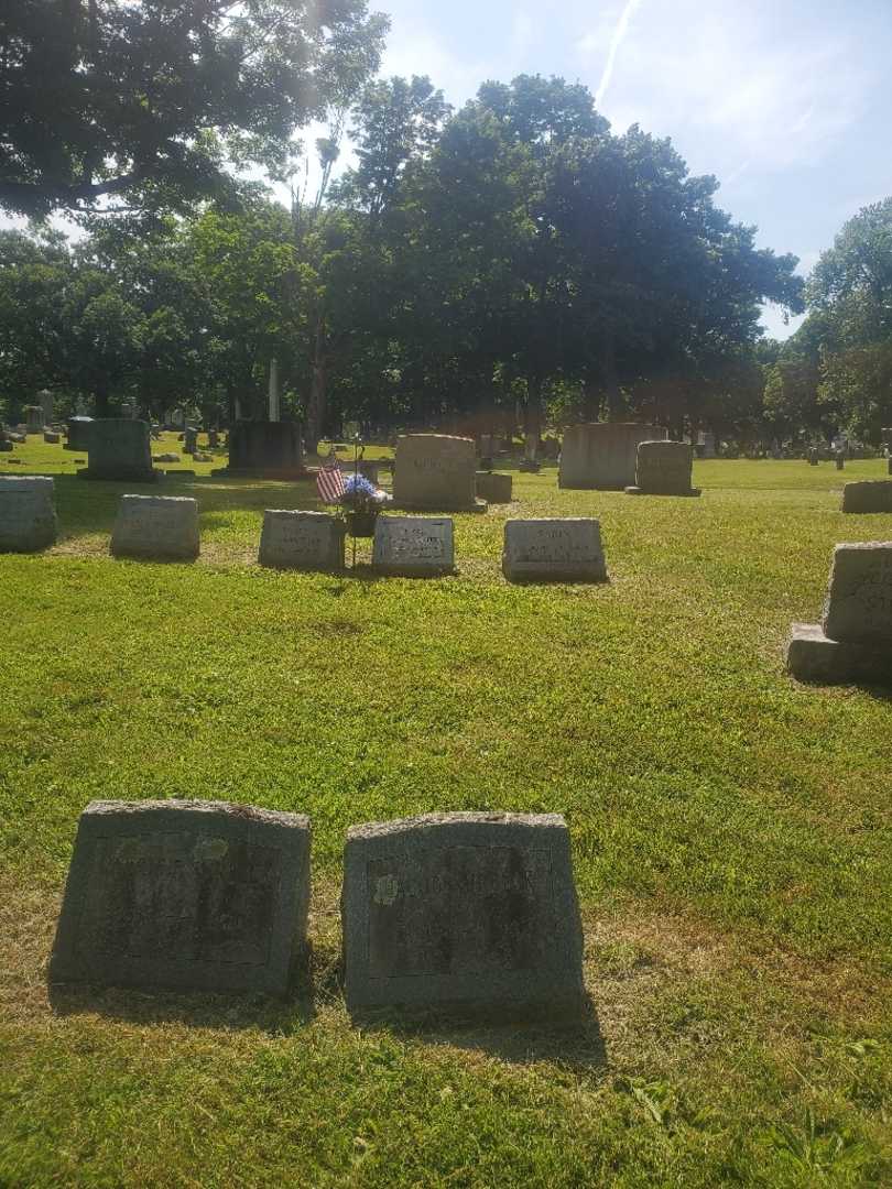 Jacob Surbeck's grave. Photo 1