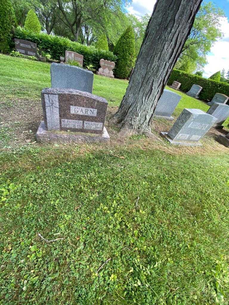 William F. Garn's grave. Photo 1