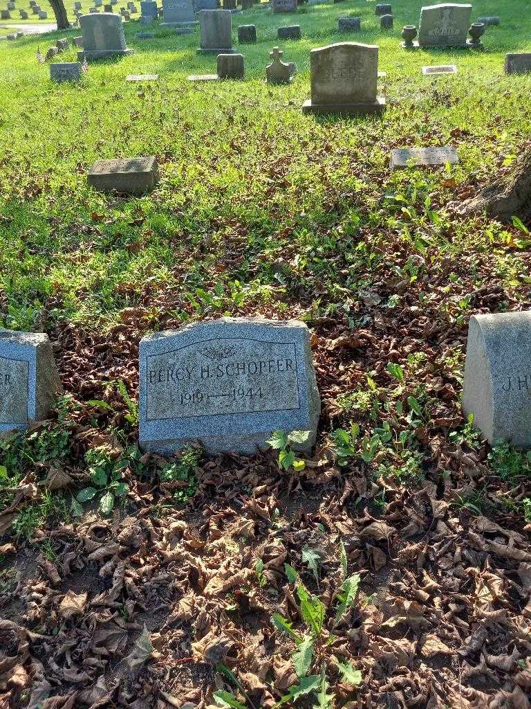 Percy H. Schopfer's grave. Photo 1