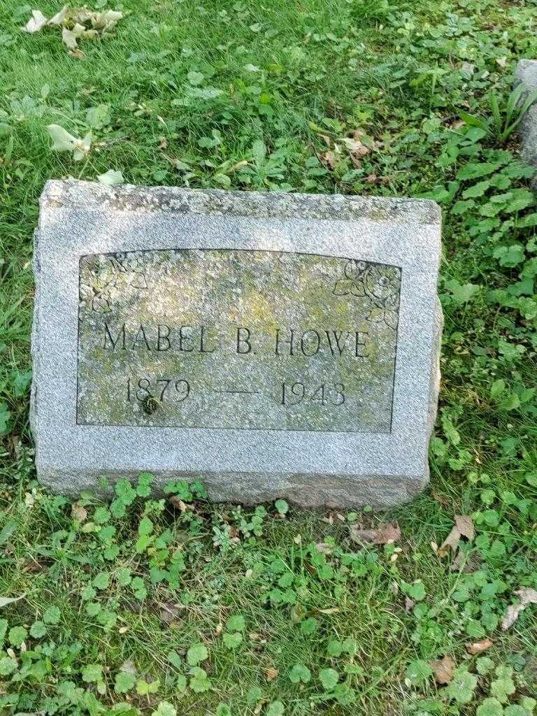 Mabel B. Howe's grave. Photo 2