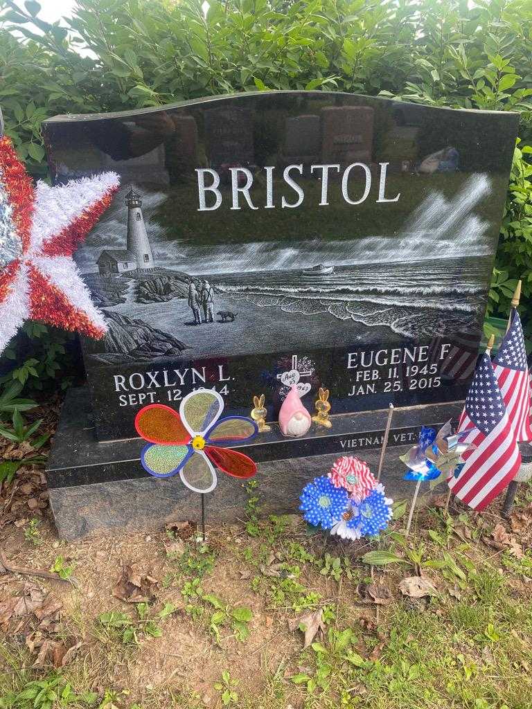 Eugene F. Bristol's grave. Photo 3