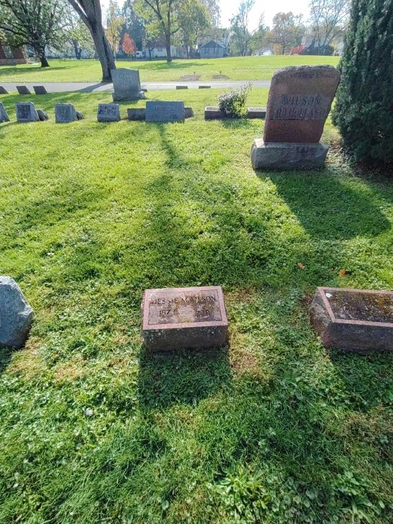 Jessie M. Wilson's grave. Photo 2