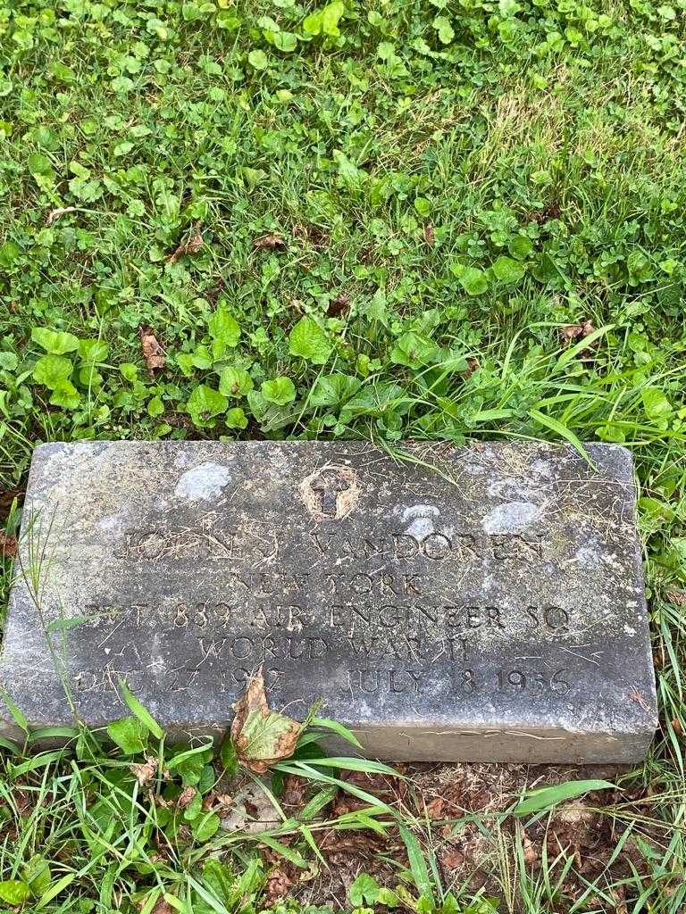 John J. Van Doren's grave. Photo 3