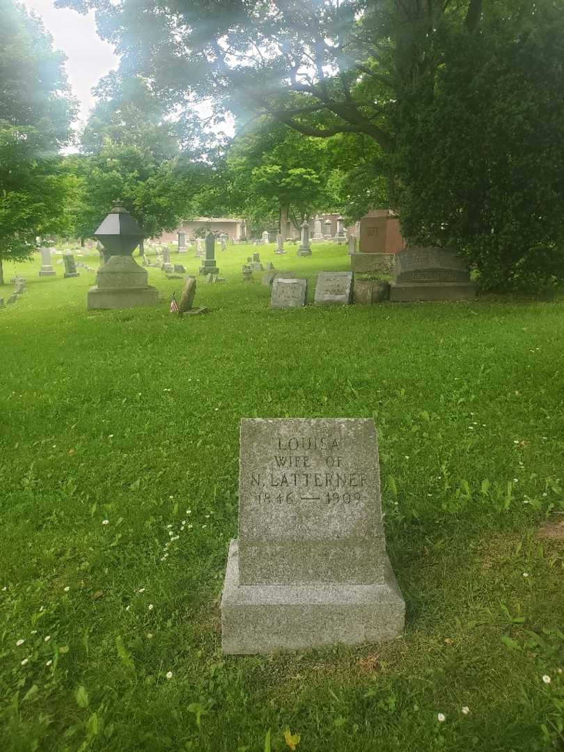 Louisa Latterner's grave. Photo 2