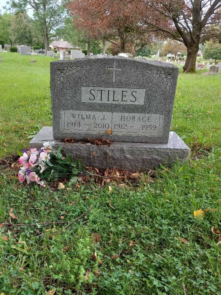 Horace Stiles's grave. Photo 2