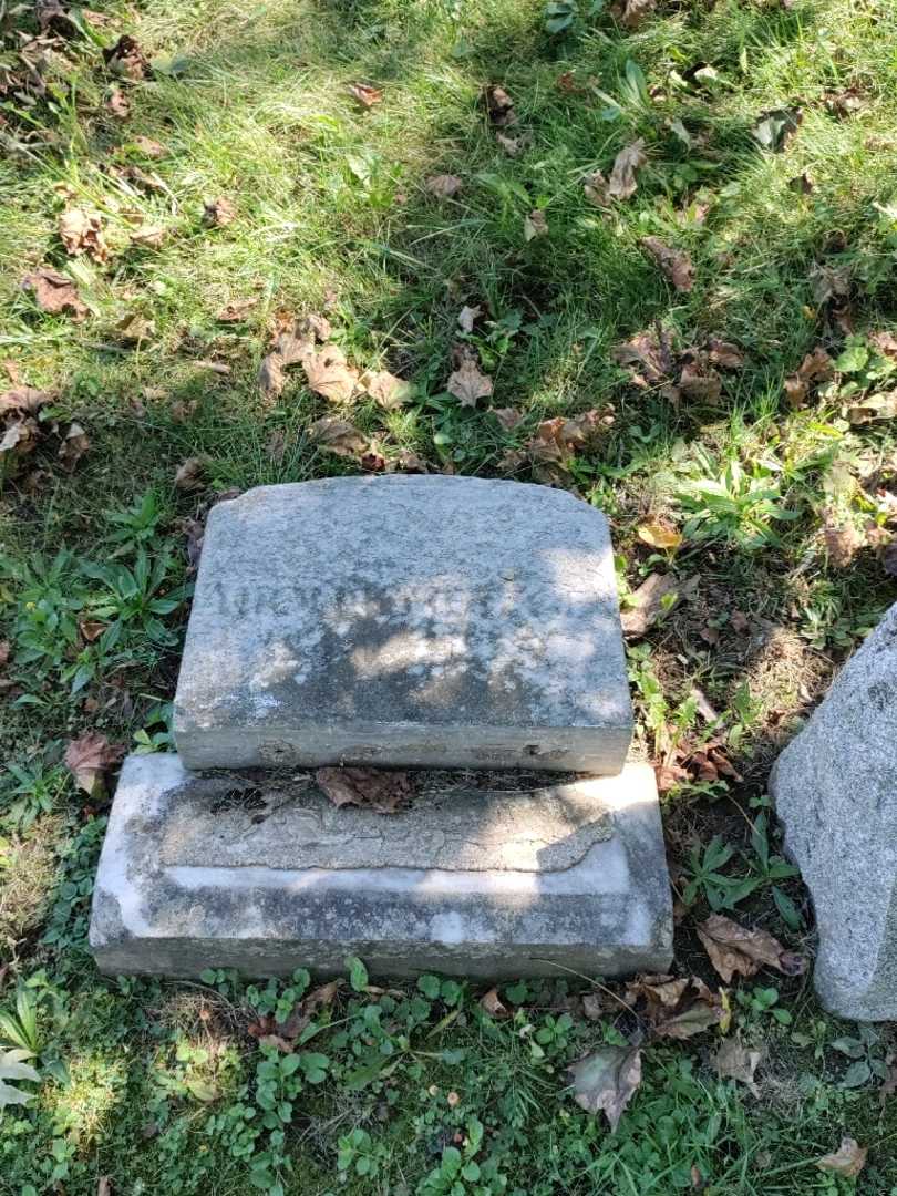 Adolph Metzger's grave. Photo 2