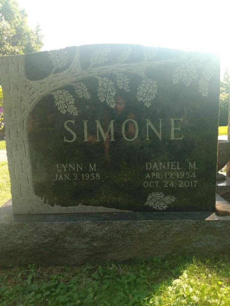 Daniel M. Simone's grave. Photo 3