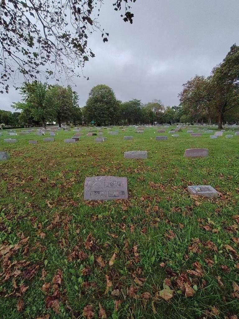 Frank Emmi's grave. Photo 3