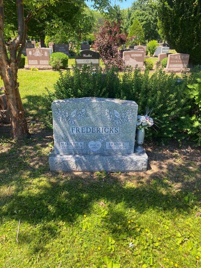 Frank L. Fredericks's grave. Photo 1