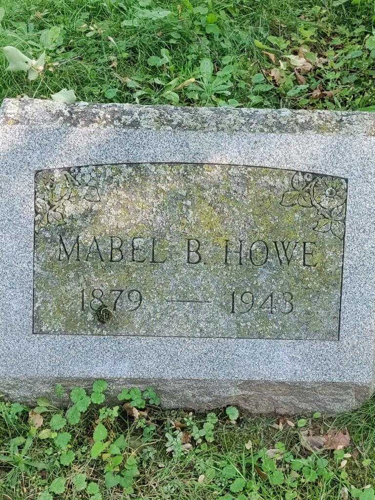 Mabel B. Howe's grave. Photo 3