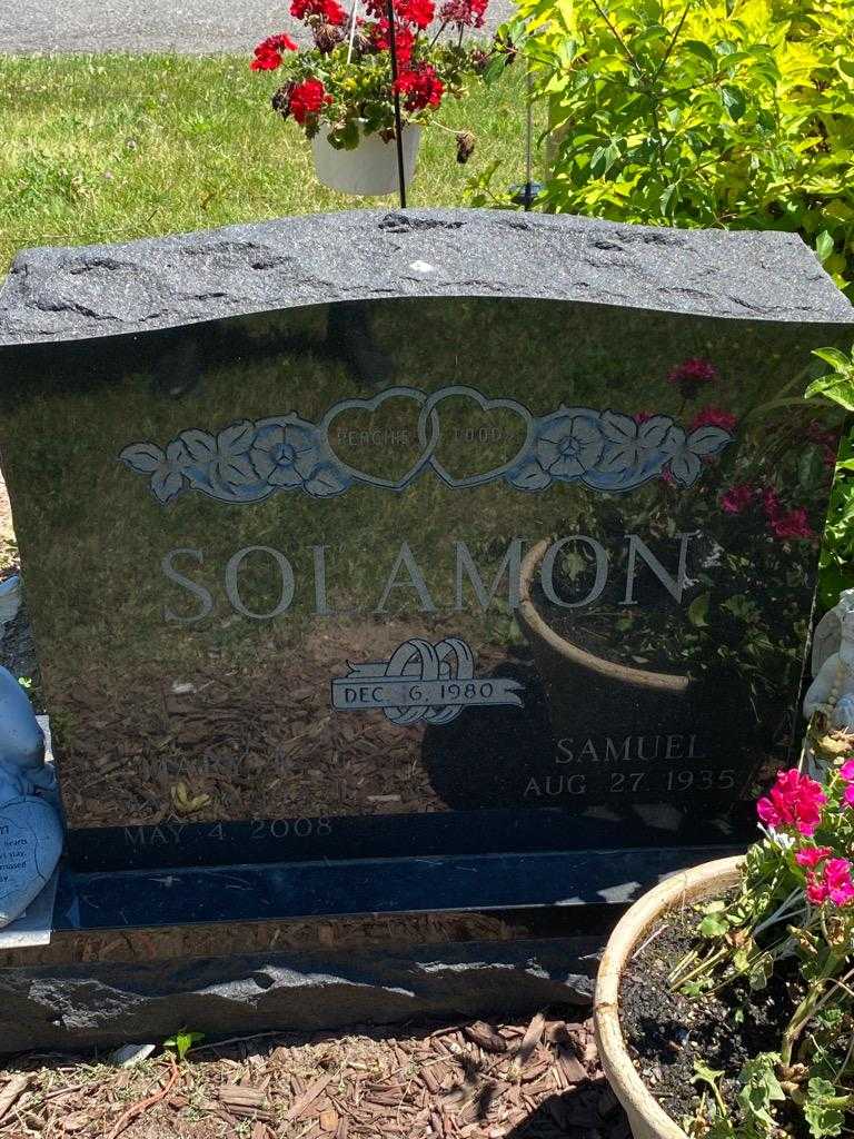 Mary R. Solamon's grave. Photo 2