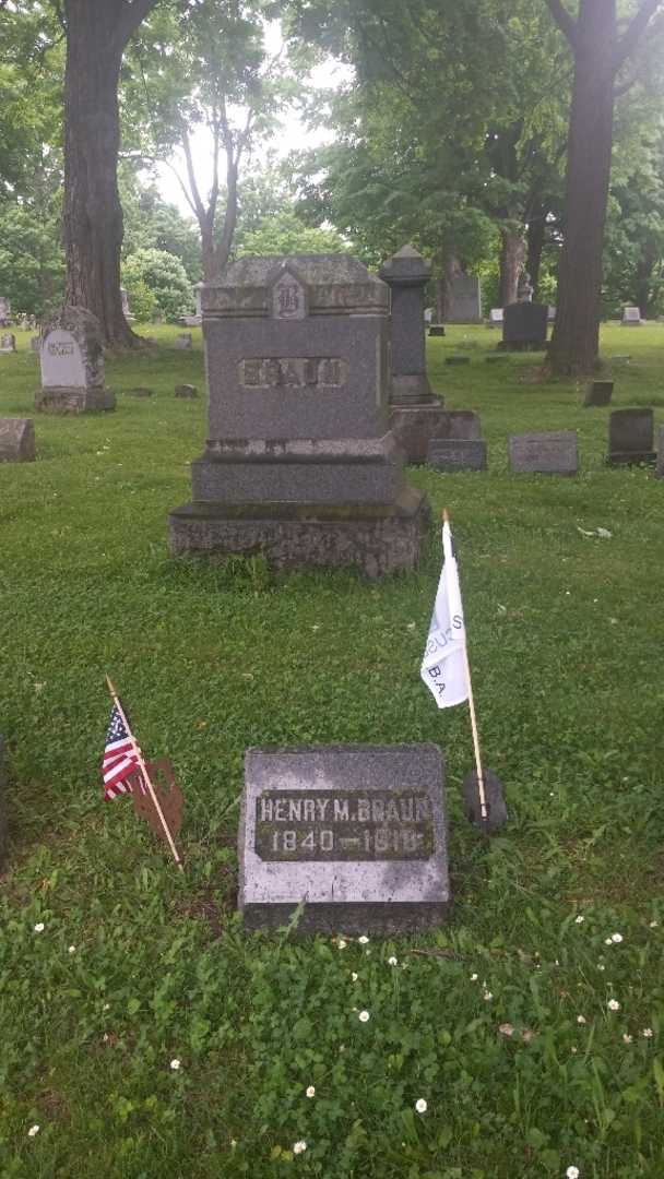 Henry M. Braun's grave. Photo 2