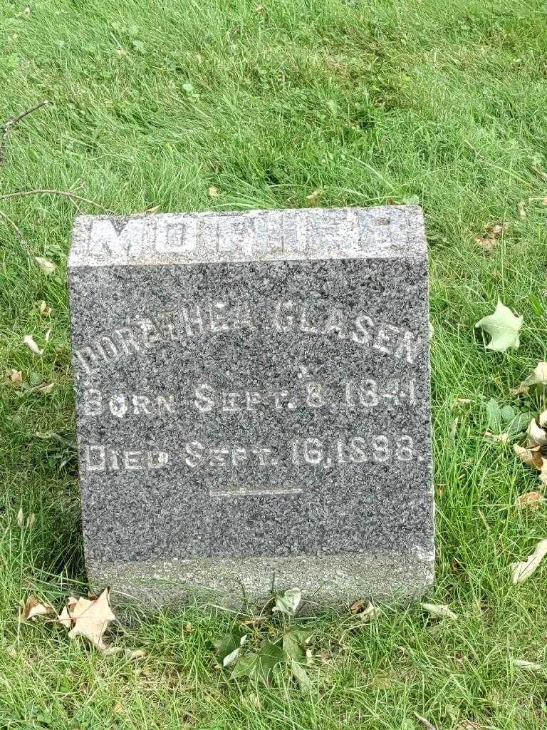 Dorothea Clasen's grave. Photo 3