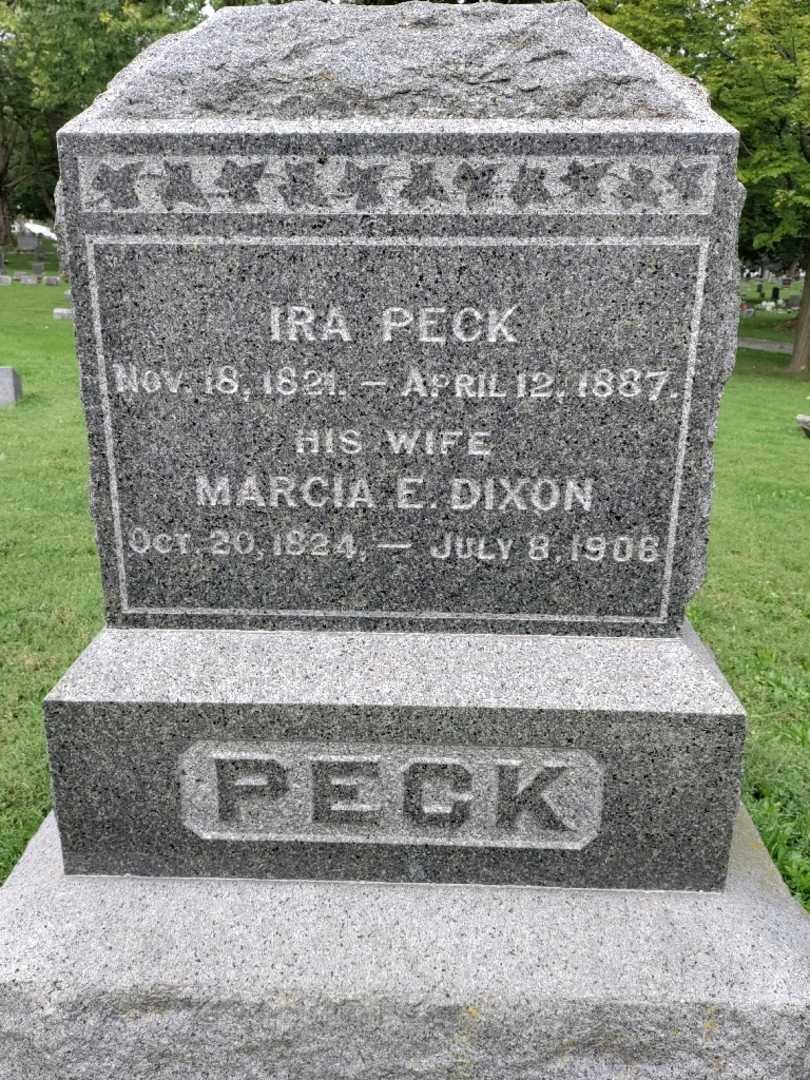 Ira Peck's grave. Photo 3