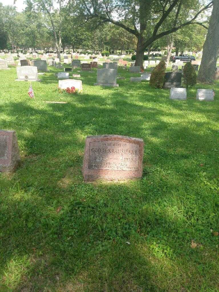 Geo H. Kraushaar's grave. Photo 1