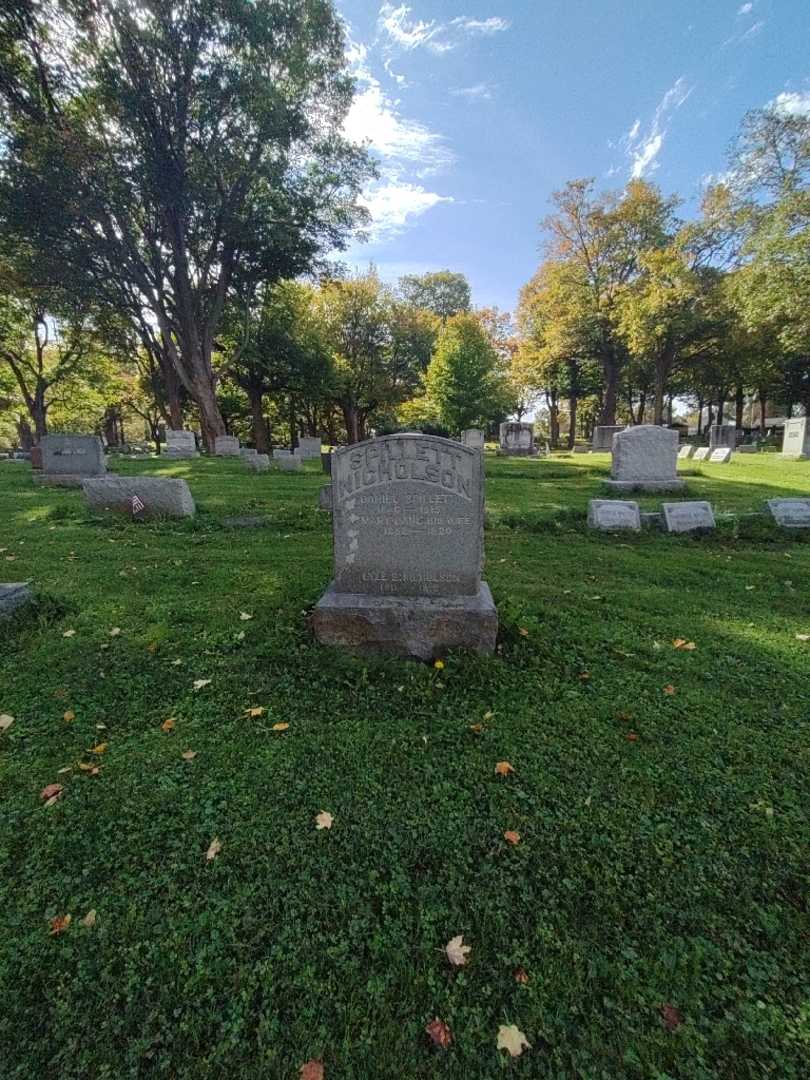 Mary Jane Scully Spillett's grave. Photo 1