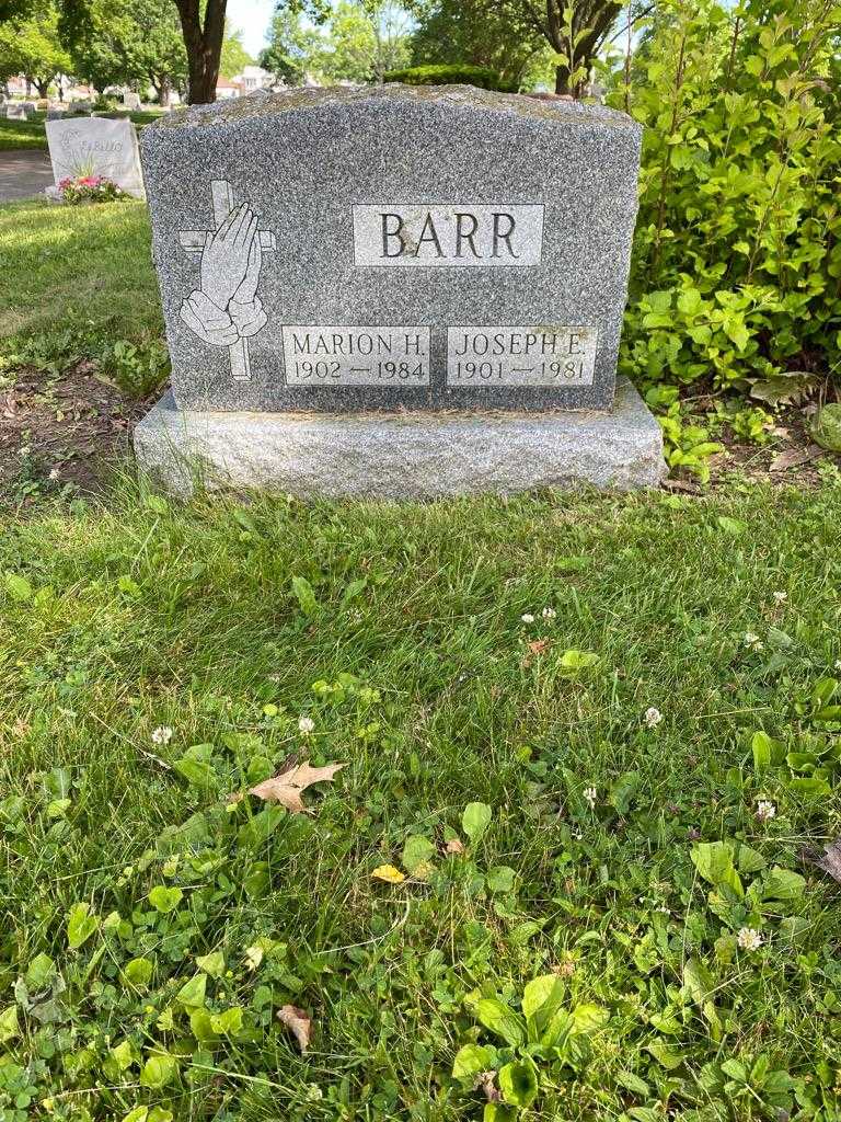 Marion H. Barr's grave. Photo 2