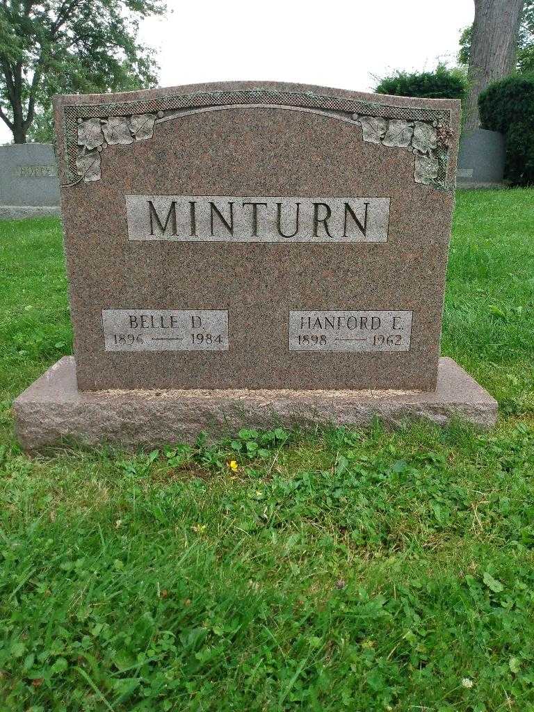 Belle D. Minturn's grave. Photo 2