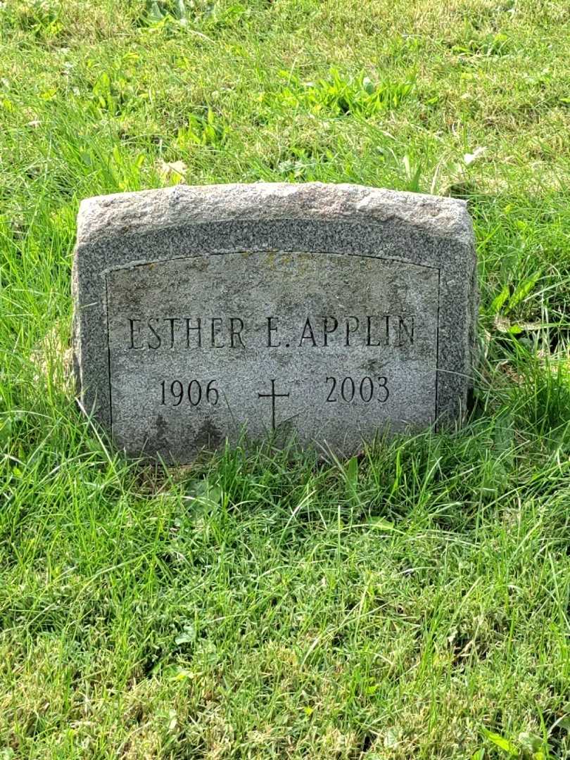 Esther E. Applin's grave. Photo 3