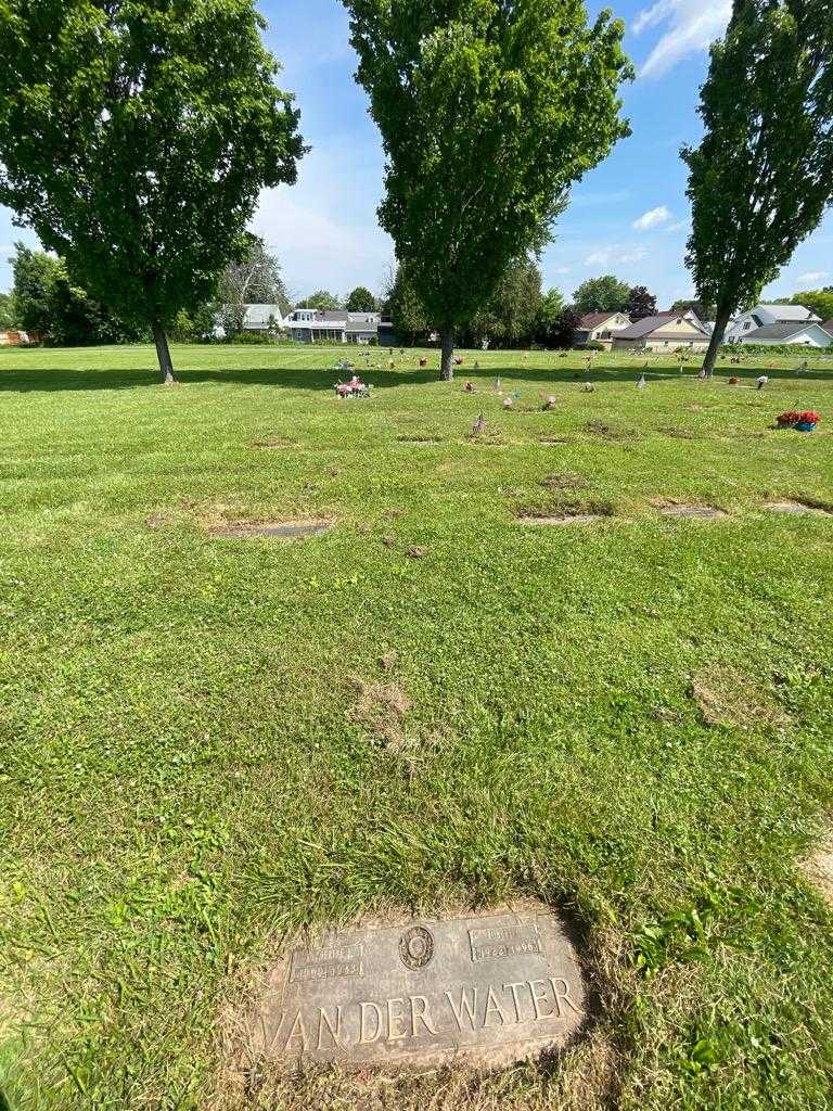 Robert C. Van Der Water's grave. Photo 1