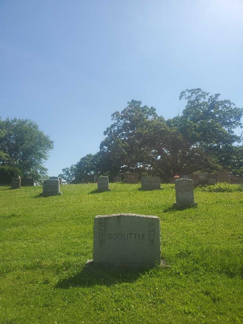 Martha Doolittle Filsinger's grave. Photo 1