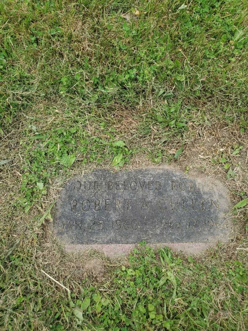 Robert A. "Robbie" Cullen's grave. Photo 4