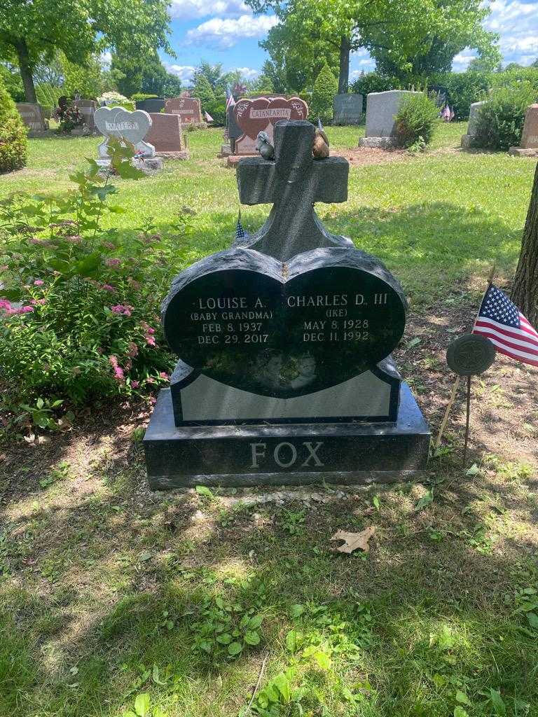 Louise A. "Baby Grendma" Fox's grave. Photo 3