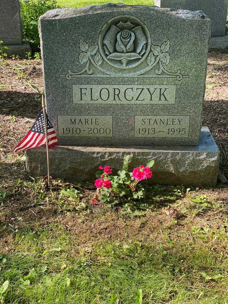 Marie Florczyk's grave. Photo 3
