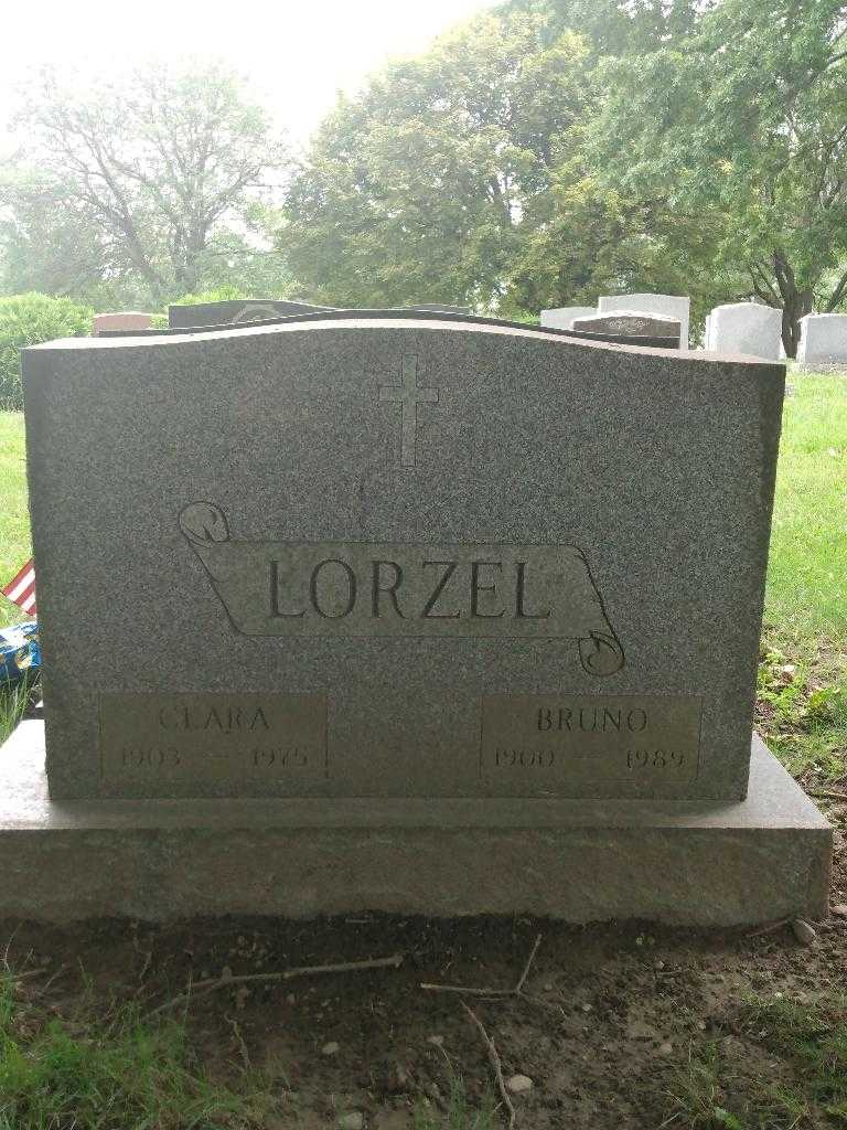 Bruno Lorzel's grave. Photo 2