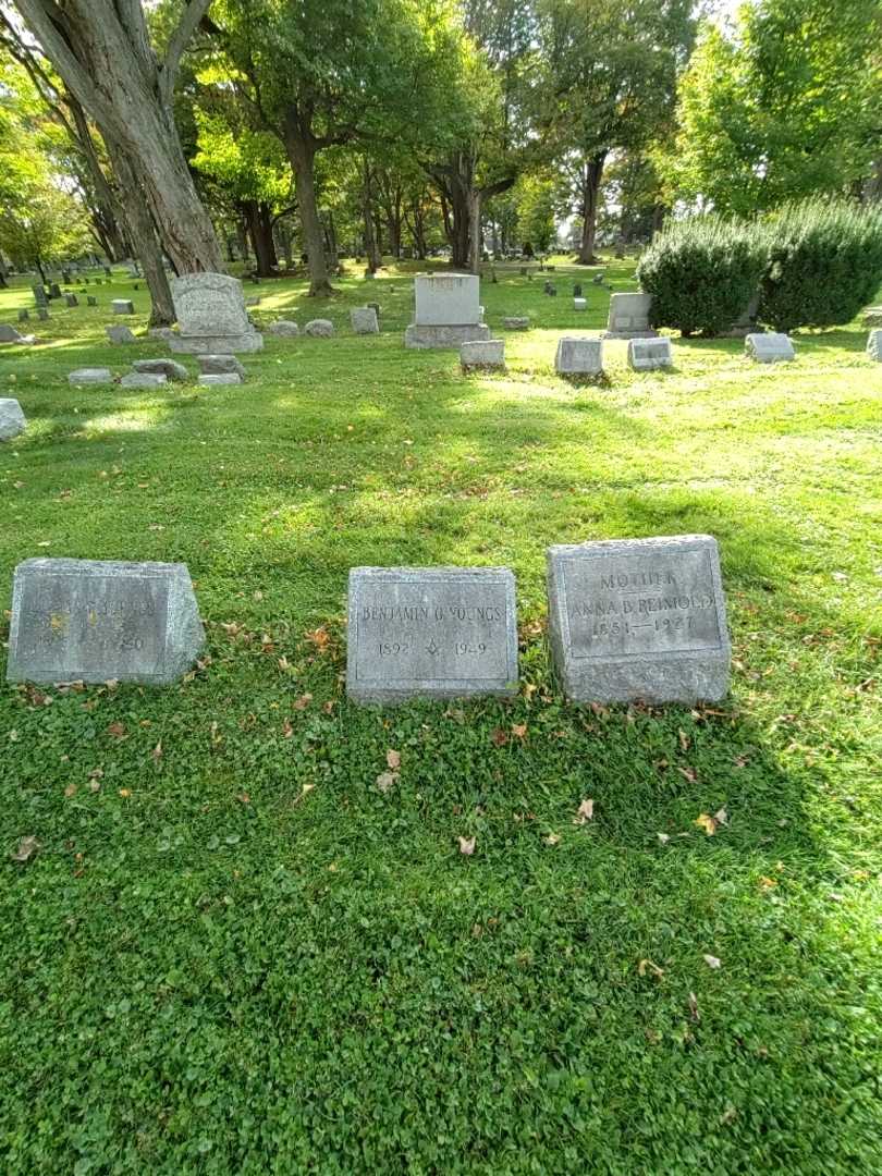 Benjamin G. Youngs's grave. Photo 1