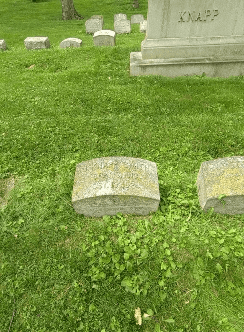 Jay Knapp Smith's grave. Photo 3