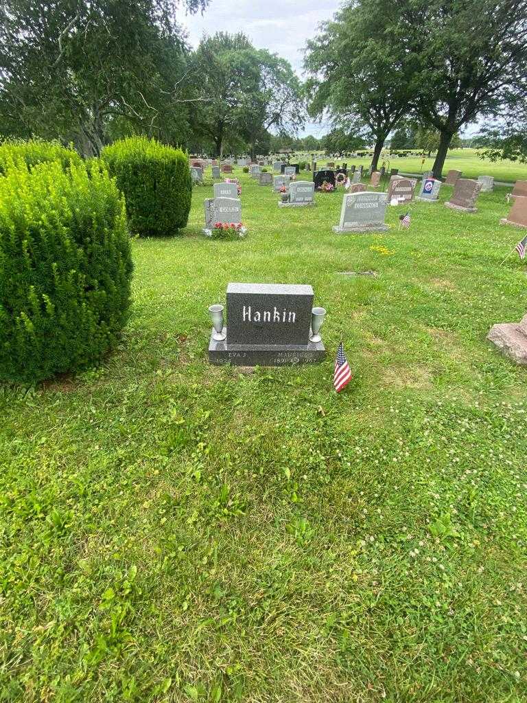 Eva J. Hankin's grave. Photo 1