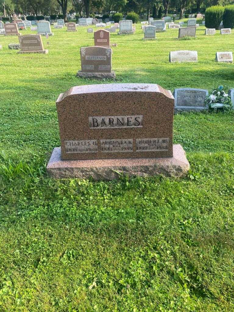 Augusta K. Barnes's grave. Photo 2