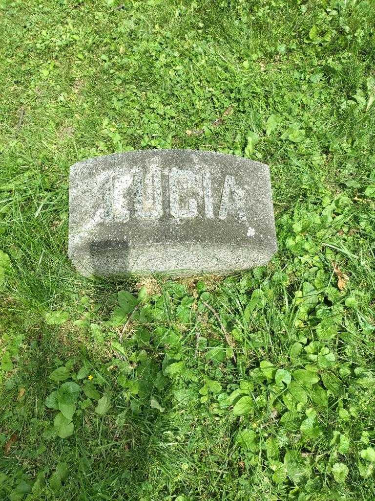 Lucia Kelly's grave. Photo 1