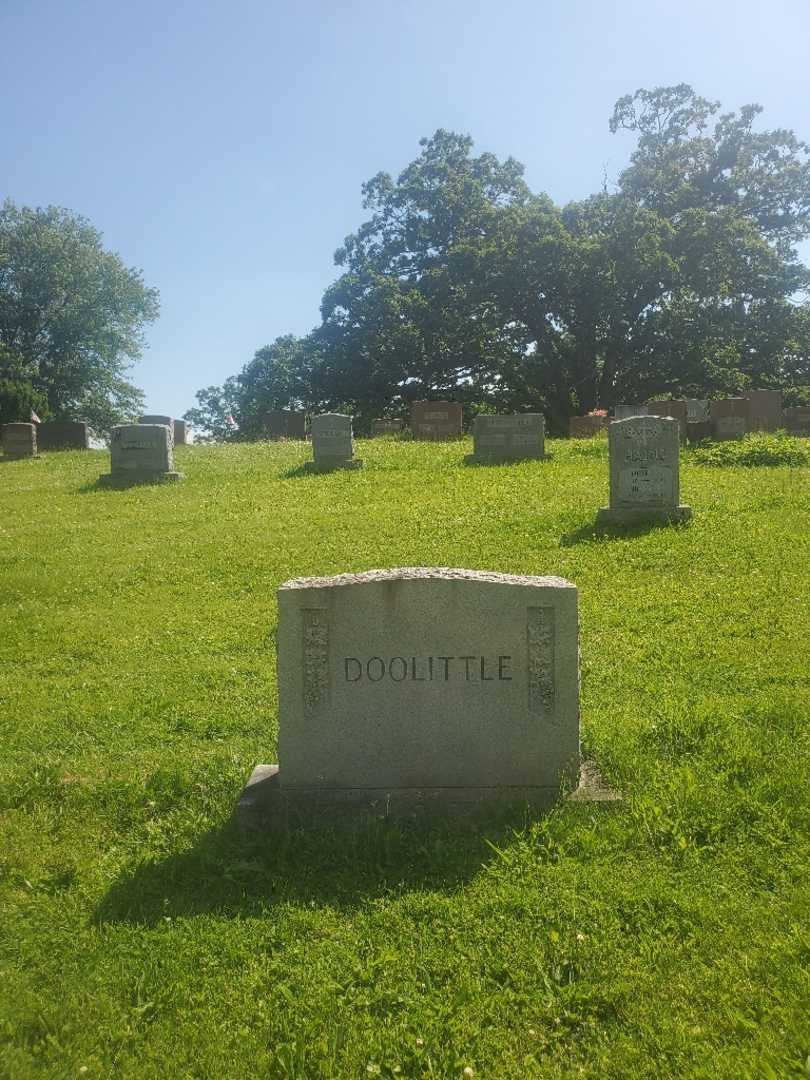 Martha Doolittle Filsinger's grave. Photo 2