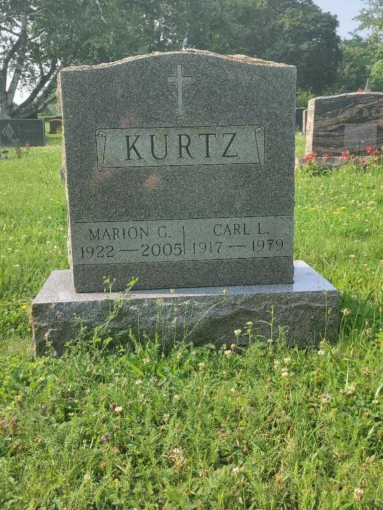 Marion G. Kurtz's grave. Photo 2