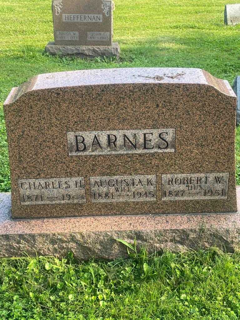 Augusta K. Barnes's grave. Photo 3