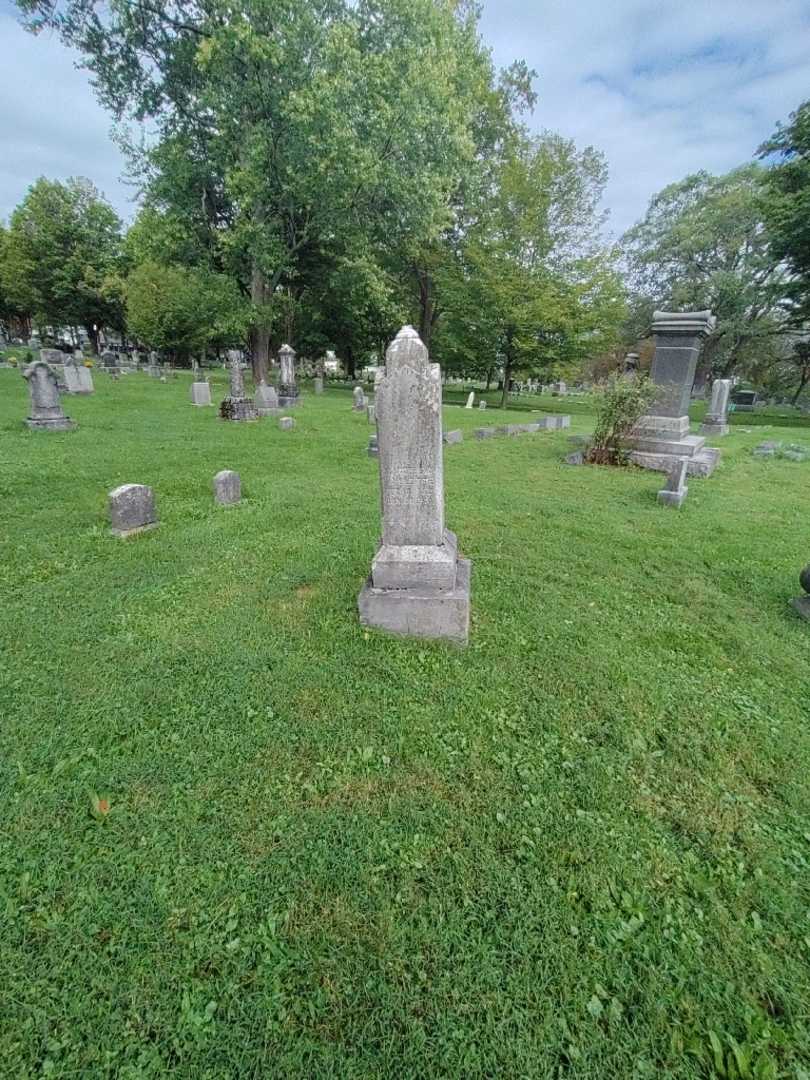 Magdalena Gillettie's grave. Photo 1