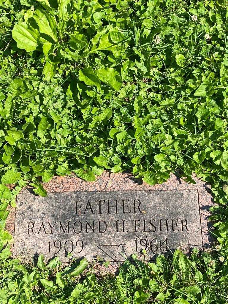 Raymond H. Fisher's grave. Photo 3